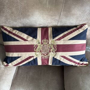 UK Large Royal Crest Union Jack Pillow (30″ x 15″)